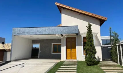 Casa Nova,  acabamentos impecáveis e detalhes elegantes e  funcionais,  com projeto excelente para morar com prazer e conforto.