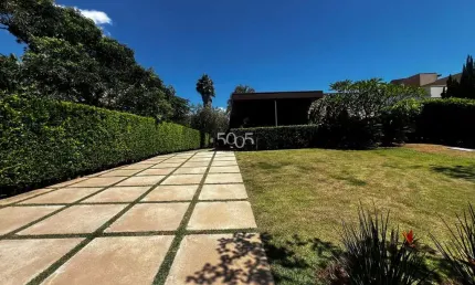 Casa térrea para venda no Cond. Jardim Plaza Athénée com 342m² de área construída e 1000m² de área total