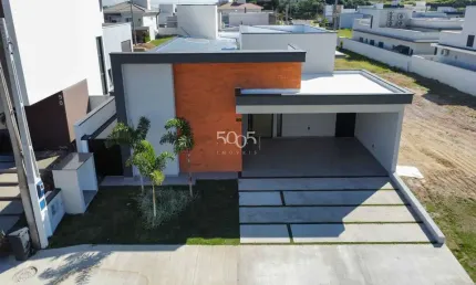 Casa à venda no Cond. Saint Paul com 203m² e 3 suítes