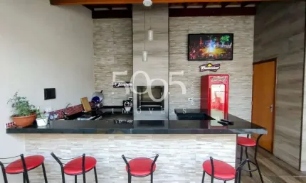 Casa à venda no Parque America, com dois dormitórios e 150m² de terreno