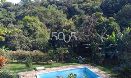 Chácara completa em condomínio fechado com 2.520m² de terreno
