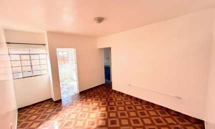 Apartamento com 02 dormitórios e 01 vaga na garagem a venda na Vila Miranda em Itaquaquecetuba