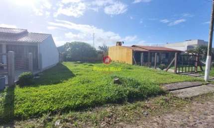Terreno à venda no Atlântida Sul (Distrito), Osório  por R$ 195.000