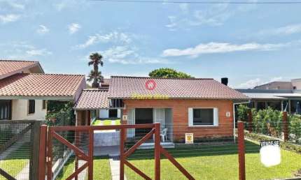 Casa com 2 quartos à venda no Centro, Xangri-Lá , 114 m2 por R$ 550.000