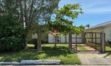 Casa com 3 quartos à venda no Atlântida Sul (Distrito), Osório , 130 m2 por R$ 350.000