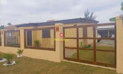 Casa com 3 quartos à venda no Atlântida Sul (Distrito), Osório  por R$ 295.000