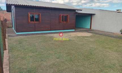 Casa com 2 quartos à venda no Mariápolis, Osório  por R$ 270.000