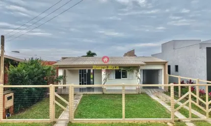Casa com 2 quartos à venda no Centro, Xangri-Lá  por R$ 640.000