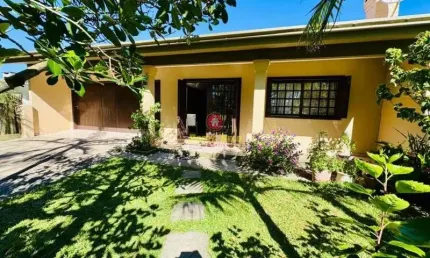 Apartamento com 3 quartos à venda no Arpoador, Xangri-Lá  por R$ 620.000