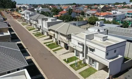 Casa em condomínio fechado com 3 quartos à venda na Rua João Dembinski, Cidade Industrial, Curitiba, 125 m2 por R$ 1.140.000
