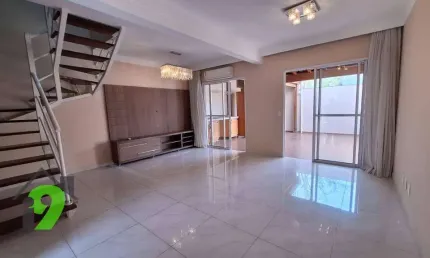 Sobrado com 3 dormitórios para alugar, 87 m² por R$ 4.800/mês + Cond e IPTU - Vintage Club -