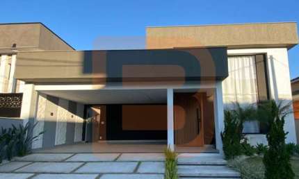 Casa Alto Padrão em Condomínio em Inoã, Maricá / RJ