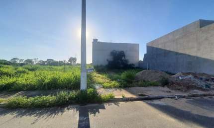 Terreno à venda no Santos Dumont I, Governador Valadares 