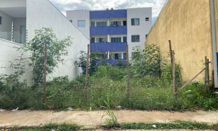 Lote à venda no Bairro Santos Dumont, Governador Valadares - MG