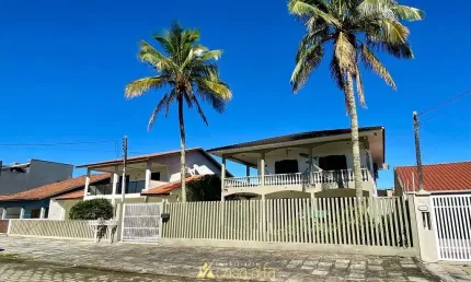 Casa com 4 quartos à venda na Praia de Leste, Pontal do Paraná 