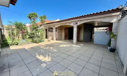 Casa com 5 quartos à venda no Centro, Matinhos 
