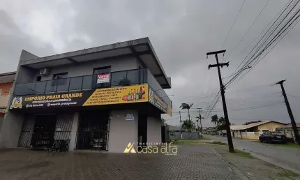 Casa comercial à venda na Praia Grande, Matinhos 