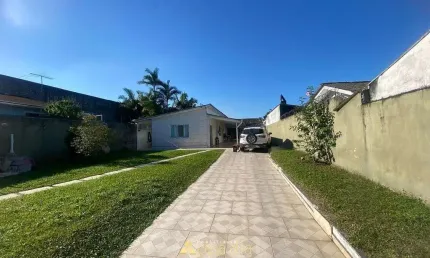 Casa com 3 quartos à venda na Vila dos Comerciários, Paranaguá 