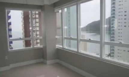 Apartamento quadra mar com 03 suítes no centro de balneário camboriú. para | centro, balneário camboriú, santa catarina