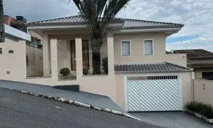 Casa com 03 quartos a venda em balneário camboriú-sc. para | Nações, Balneário Camboriú, Santa Catarina