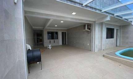 Casa tríplex com 382,31m de área privativa , itajaí- sc. para | Espinheiros, Itajaí, Santa Catarina