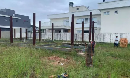 Terreno à venda na Rua Ivo José Rebello, Santa Regina, Camboriú