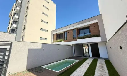Casa com 3 quartos à venda na Rua Santa Alice, São Francisco de Assis, Camboriú