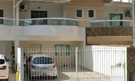 Casa com 3 quartos à venda na Rua Paris, Santa Regina, Camboriú