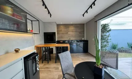 Casa em condomínio fechado com 3 quartos à venda na Rua Ivo José Rebello, Santa Regina, Camboriú