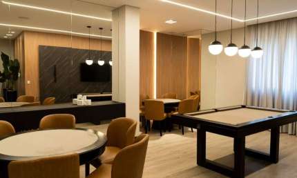 Dallas House – Conforto, Estilo e Lazer com Vista para o Mar