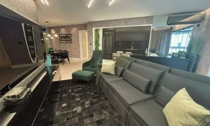 Apartamento com 4 quartos à venda na Rua 279, Meia Praia, Itapema