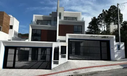 Casa com 3 quartos à venda na Rua Maçarico, Ariribá, Balneário Camboriú