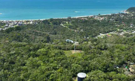 Alto do Estaleiro — Terreno em Localização Estratégica e Cercado pela Natureza