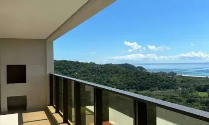 Torres da Brava: Estrutura Completa a 800 Metros do Mar