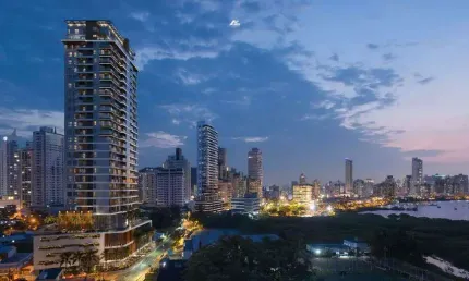 Vida privilegiada com vista panorâmica — vista mare residencial