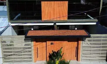 Triplex geminado com rooftop e piscina spa – conforto e sofisticação em cada detalhe