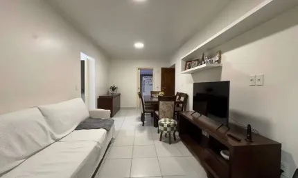 Apartamento com 2 suítes e vaga privativa na região central de balneário camboriú.