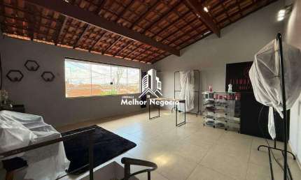 Sobrado com 4 dormitórios à venda em Piracicaba. Casa localizado no bairro Água Branca em Piracicaba/SP (PRÓX. ALTO GIRO)