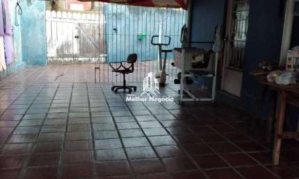 Casa à venda com 3 dormitórios no Jardim Santa Eudoxia, em Campinas, SP.