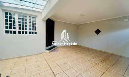 Linda casa com 3 quartos, sendo 01 suite à venda no Prezotto, Piracicaba - SP