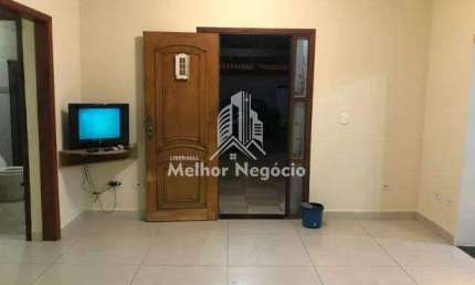 Casa com 3 dormitórios e salão comercial à venda em Americana/SP