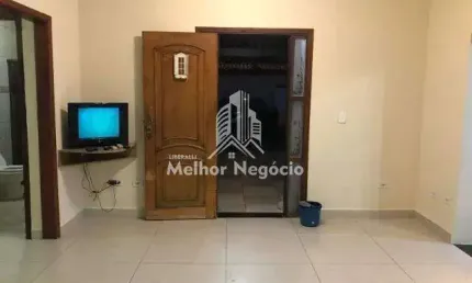 Casa com 3 dormitórios e salão comercial à venda em Americana/SP