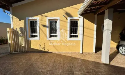 Casa a venda no Jardim Santana em Campinas, SP. Sobrado com 5 dorms sendo 2 suites,3 banheiros,2 vagas de garagem.