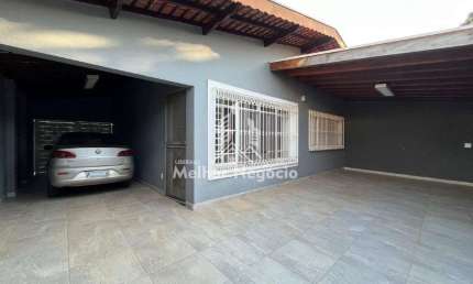 Casa à venda com 3 dormitórios no Jardim Bandeirantes em Campinas/SP.