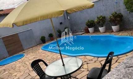 Casa à venda no Terras de Santo Antonio, Hortolândia SOMENTE A VISTA. Casa com 3 dorms,2 banheiros,5 vagas de garagem.