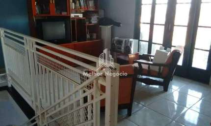 CÓD:3RCA4067 - Casa assobradada com 04 dormitórios - (01 Suíte), 200M² à venda em Jardim Santa Rita de Cássia, Hortolândia, SP