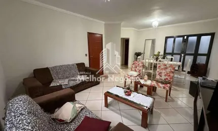 Casa à venda com 05 dormitórios (Quartos), 4 banheiros no bairro Bom Jesus III, na Cidade de Rio das Pedras- SP.