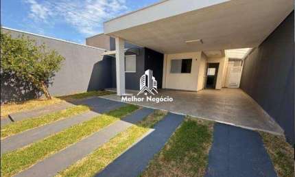 Casa com 3 dormitórios, sendo 1 suíte à venda em Nova Odessa.