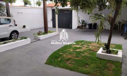 Casa à venda no Bairro São José em Paulínia, SP Casa com 2 dormitórios, sendo 2 suítes, 3 banheiros e 4 vagas de garagem.