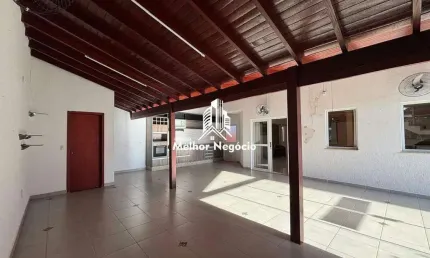 Casa à venda com 4 dormitórios sendo três suítes no bairro Betel em Paulínia/SP
